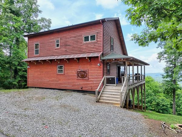 195 Grant Drive, Murphy, NC 28906