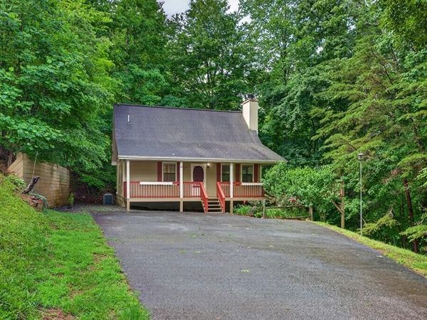 131 April Lane, Blairsville, GA 30152