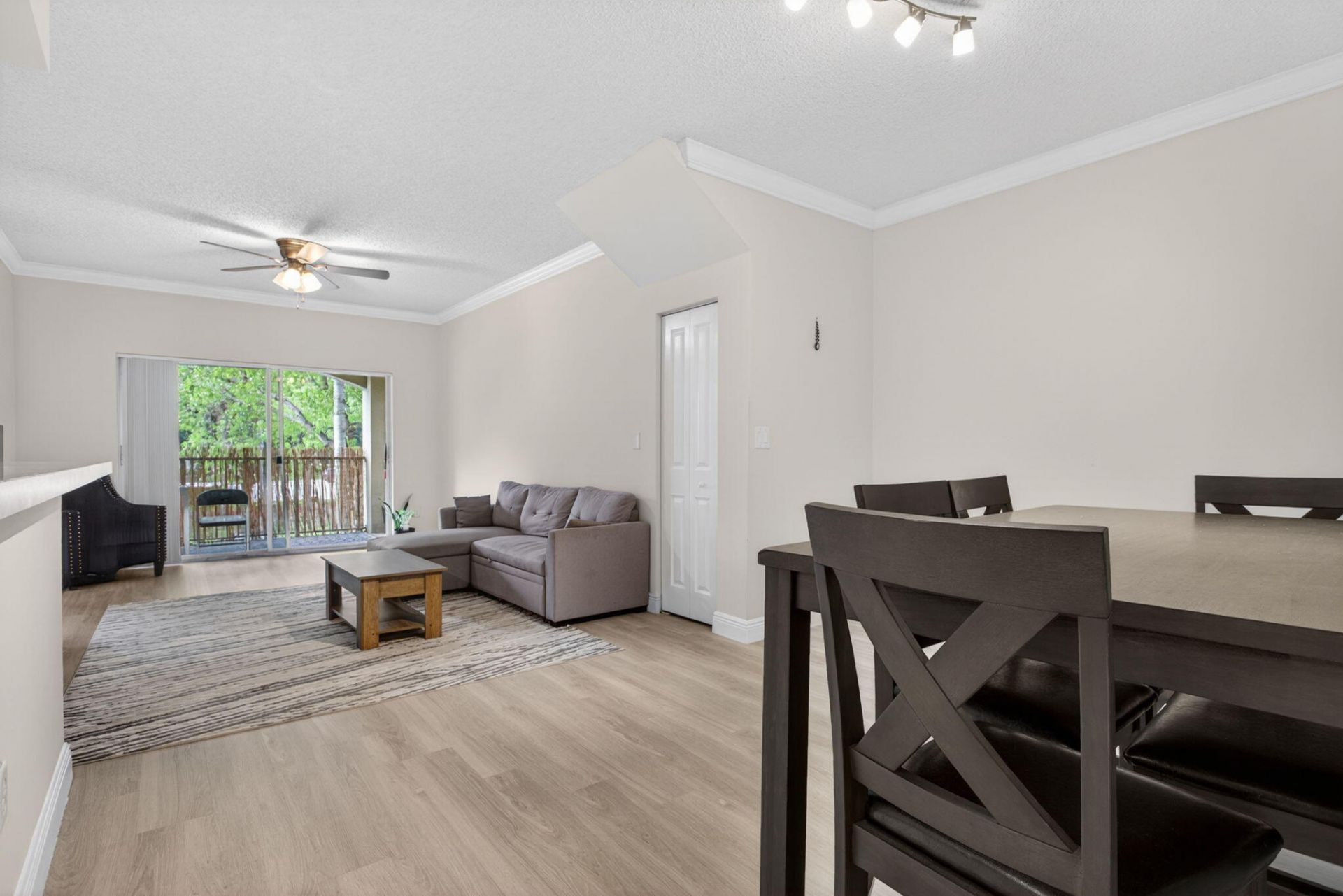 5880 W Sample Road, Unit 206, Coral Springs, FL 33067 Photo