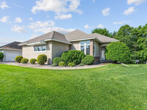 12525 42nd Avenue N, Plymouth, MN 55441