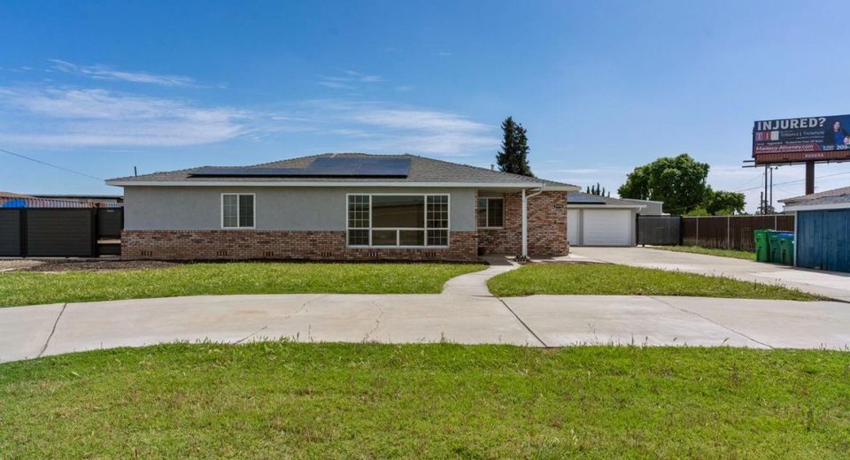 5958 E Lathrop Rd, Manteca, CA 95336 Photo