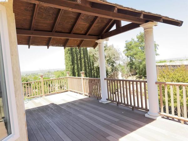 10 live Oak, Pittsburg, CA 94565
