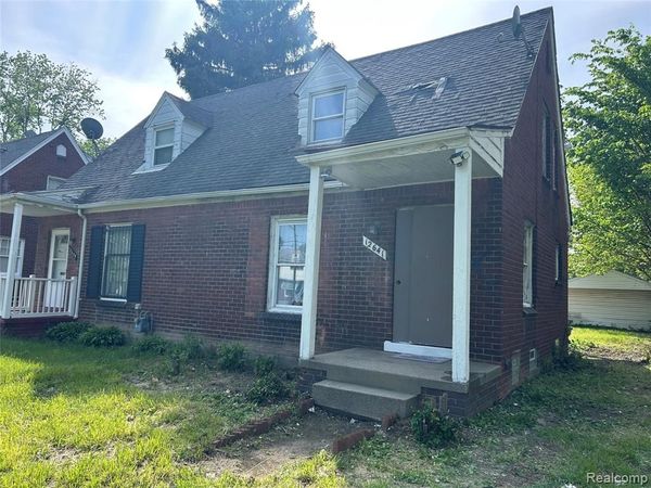 12641 Kelly Road, Detroit, MI 48224