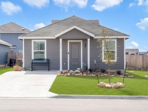 373 Cowpoke DR, Jarrell, TX 76537