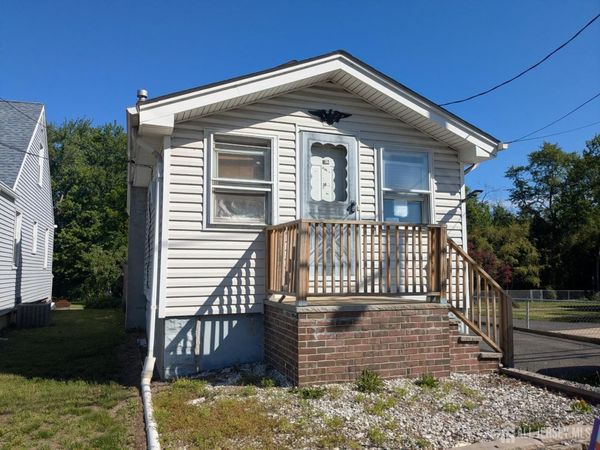 58 Manalapan Road, Spotswood, NJ 08884