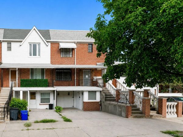 3254 32nd Street , Astoria, NY 11106