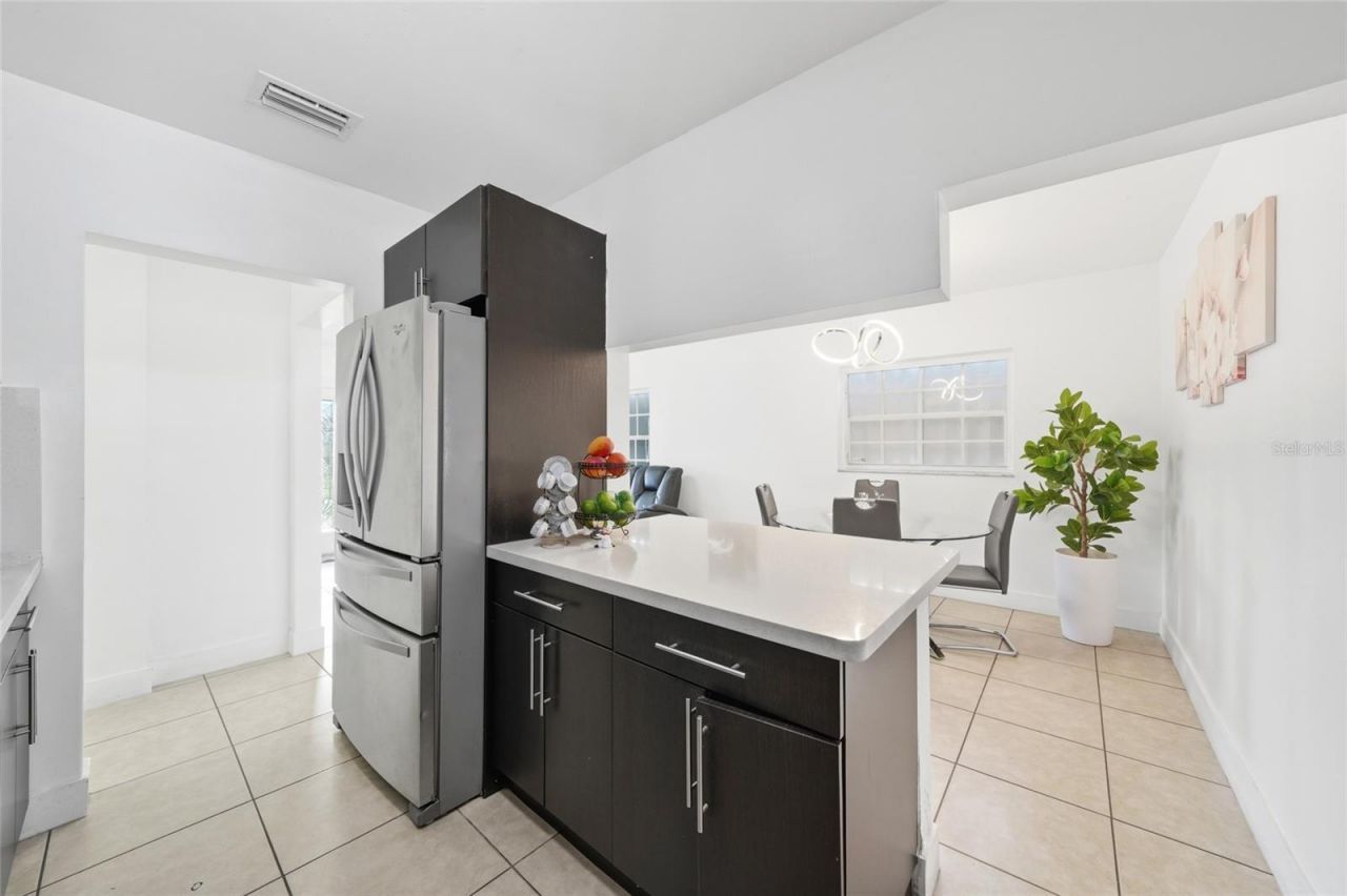 465 E 38th Street , Hialeah, FL 33013 Photo