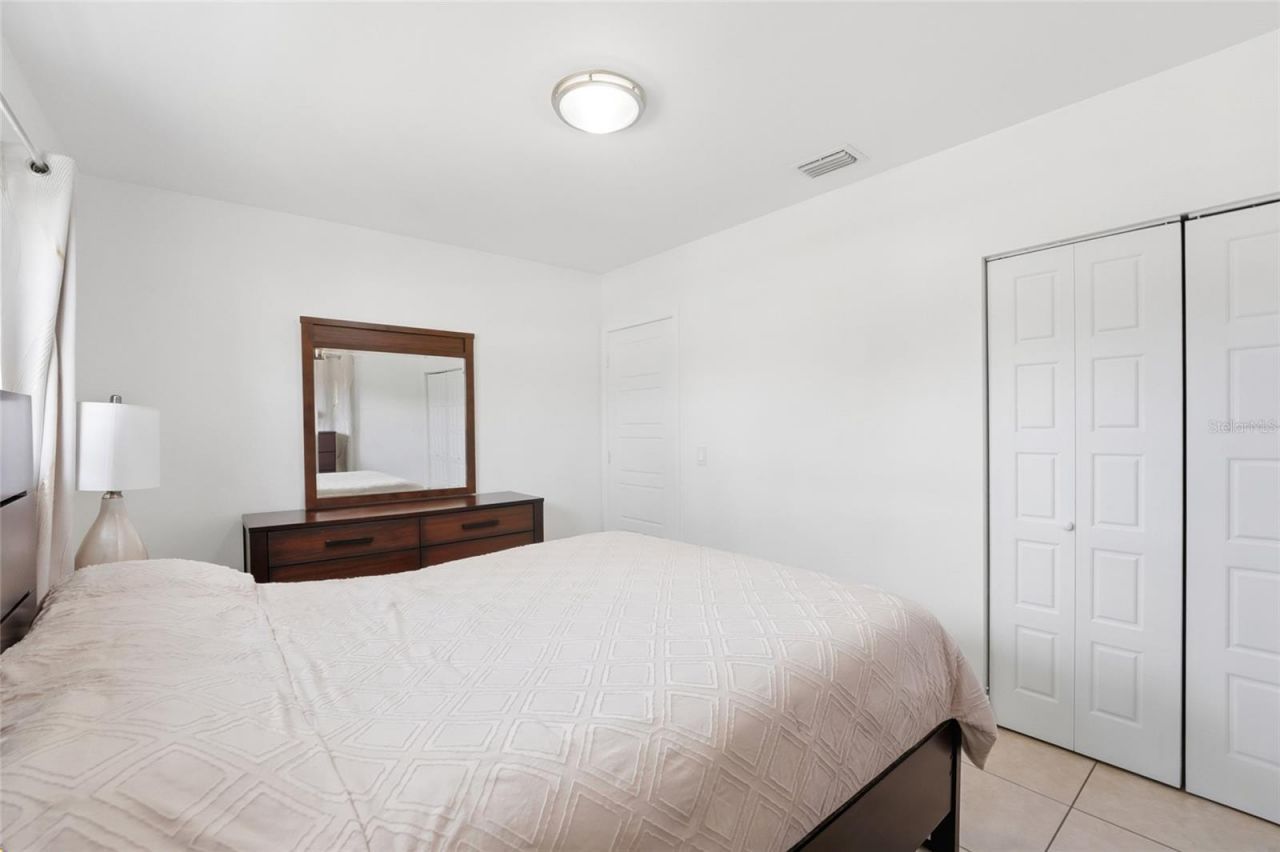 465 E 38th Street , Hialeah, FL 33013 Photo