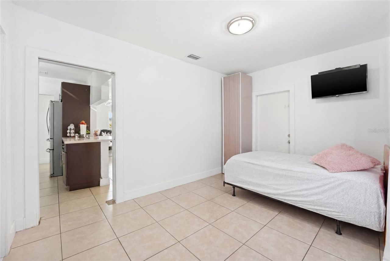465 E 38th Street , Hialeah, FL 33013 Photo