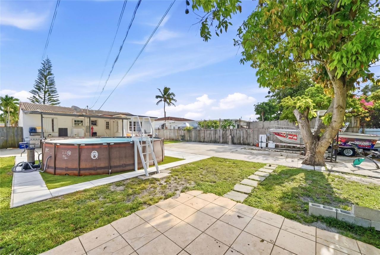465 E 38th Street , Hialeah, FL 33013 Photo
