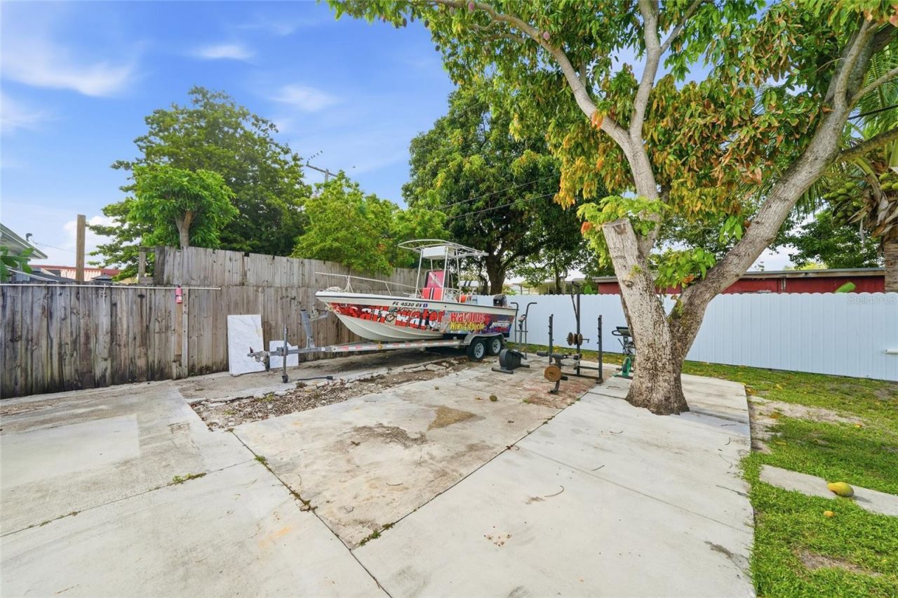 465 E 38th Street , Hialeah, FL 33013 Photo
