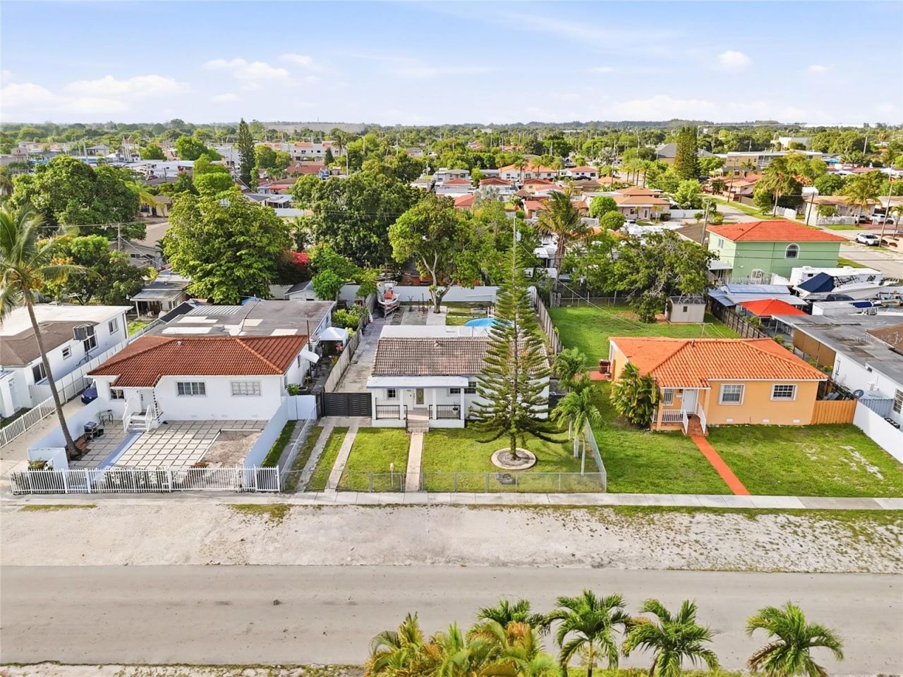 465 E 38th Street , Hialeah, FL 33013 Photo