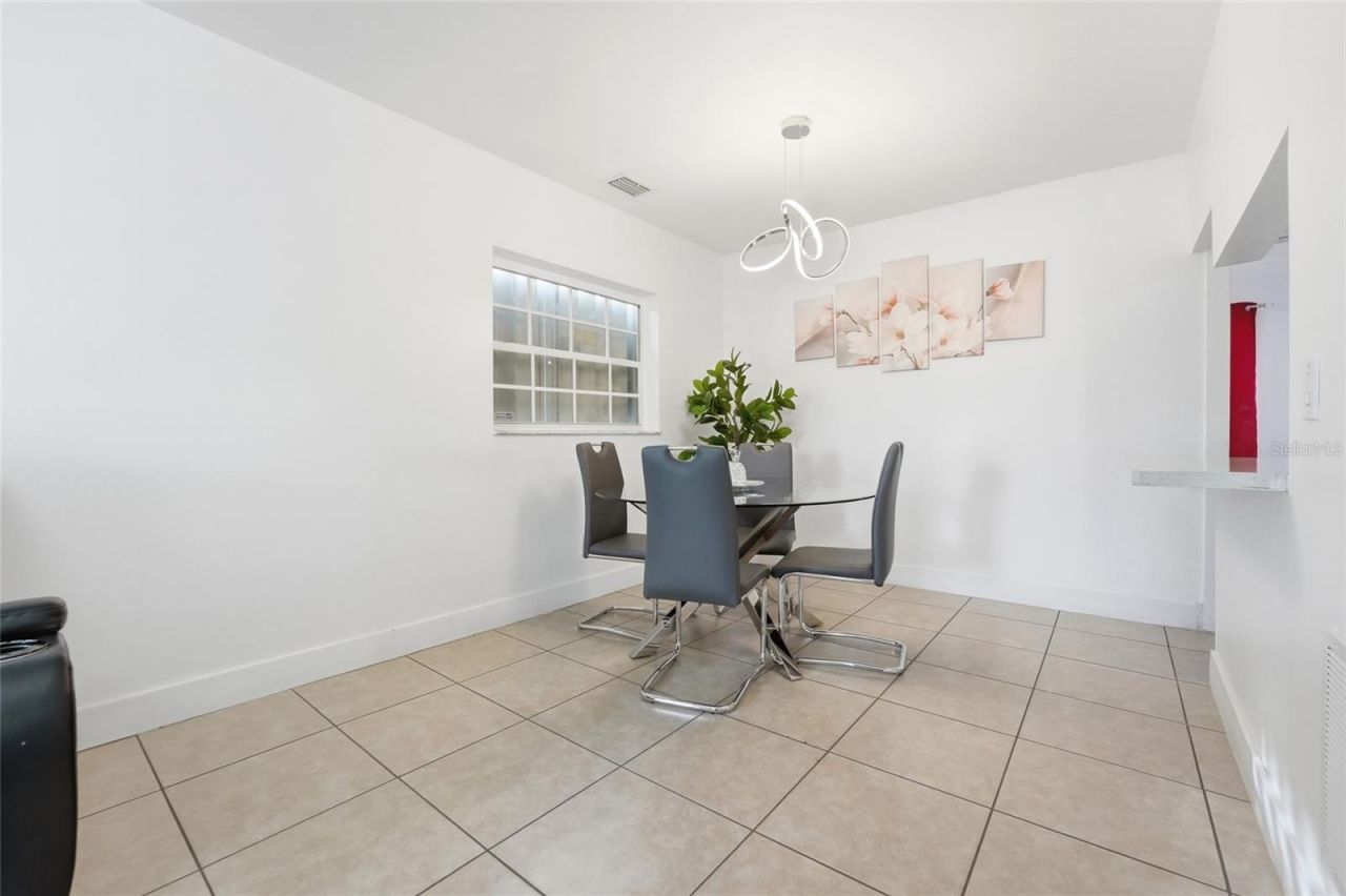 465 E 38th Street , Hialeah, FL 33013 Photo