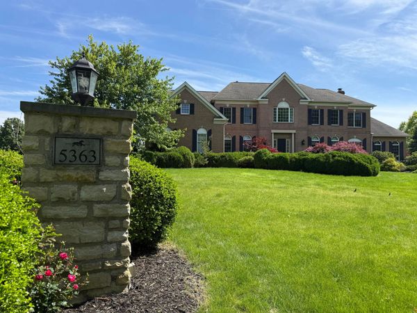 5363 Rosalind Boulevard , Powell, OH 43065