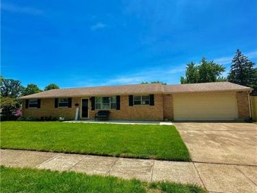 70 Madrid Avenue, Brookville, OH 45309