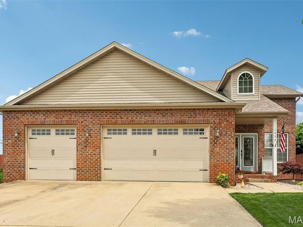 1452 Dale Drive , Troy, IL 62294