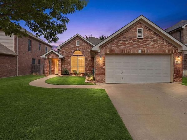 2213 Whitney Drive, Weatherford, TX 76087