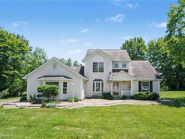 62 Rockaway Drive , Roaming Shores, OH 44085