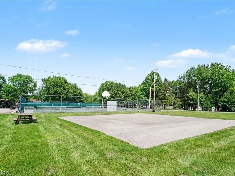 62 Rockaway Drive, Roaming Shores, OH 44085 Photo 11