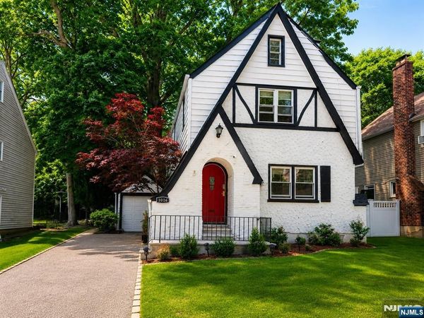 1016 Grace Terrace, TEANECK, NJ 07666