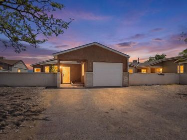 346 Pearl Drive NE, Rio Rancho, NM 87124