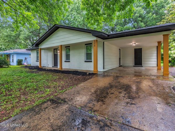 5214 Haynes Drive, Horn Lake, MS 38637