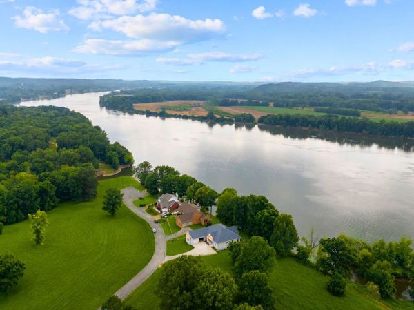 980 Skyline Drive, Clifton, TN 38425