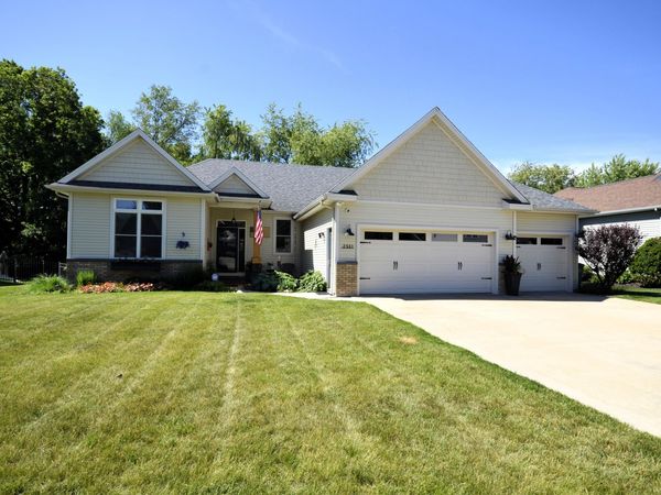 2531 Avalon Woods Drive, Portage, MI 49024