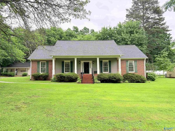1014 Crestwood Drive, Albertville, AL 35950