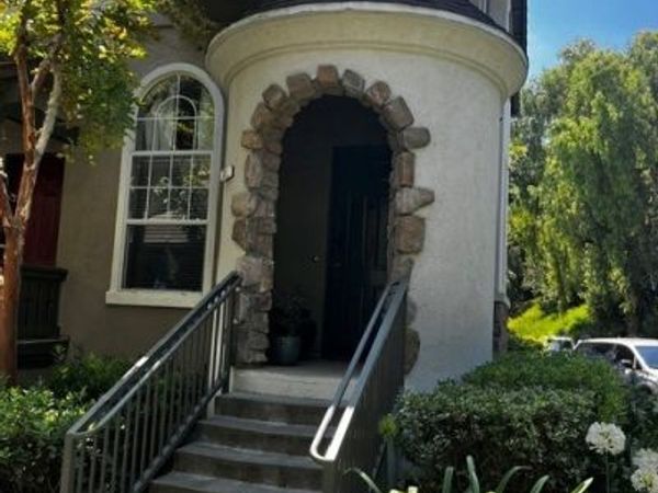 2 Benchmark, Aliso Viejo, CA 92656
