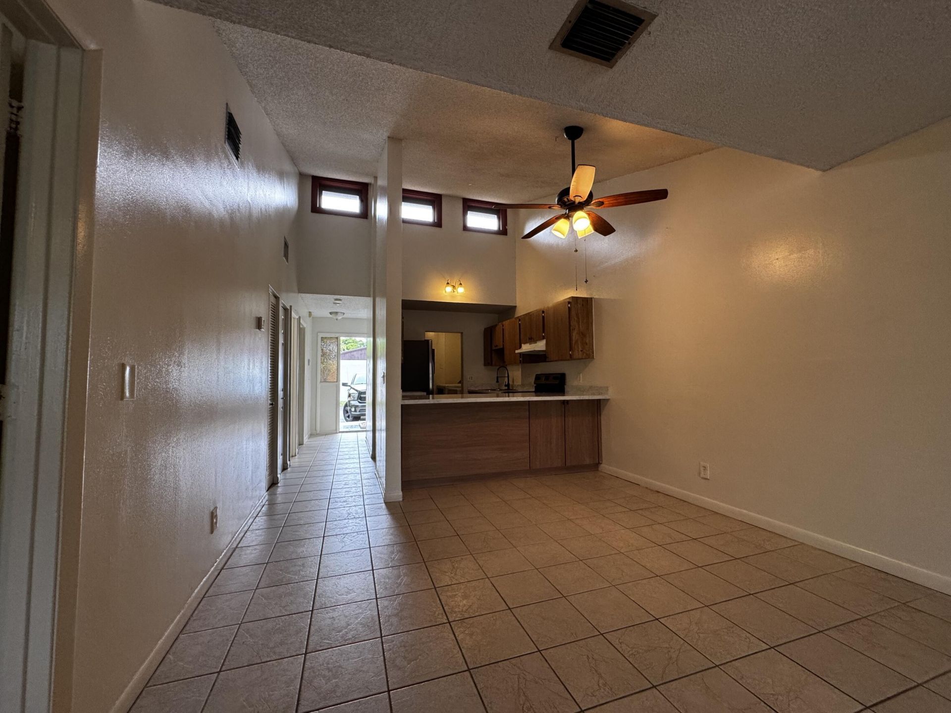 3831 SW 69th Avenue, Miramar, FL 33023 Photo