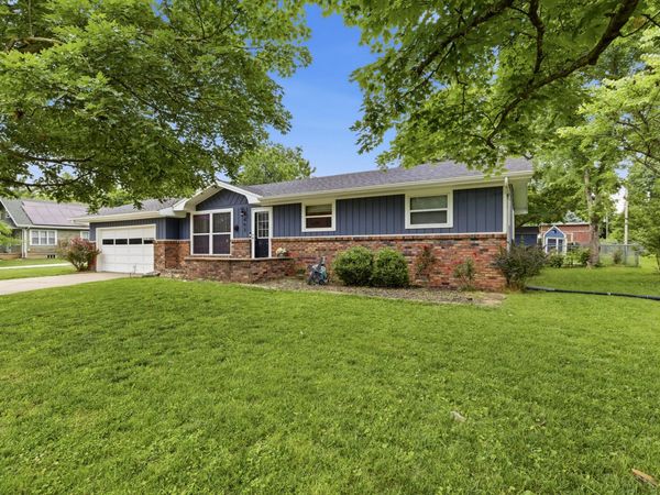 402 S Rice Street, Nixa, MO 65714