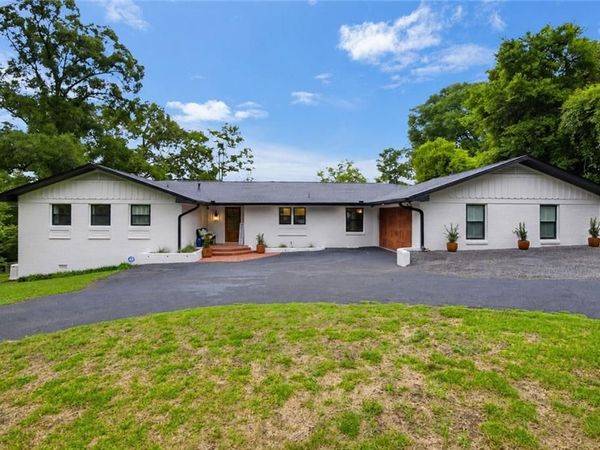 628 Chelsea Drive E, Mobile, AL 36608