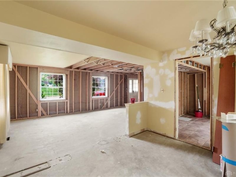 119 W Woodbury Drive, Dayton, OH 45415 Photo 11