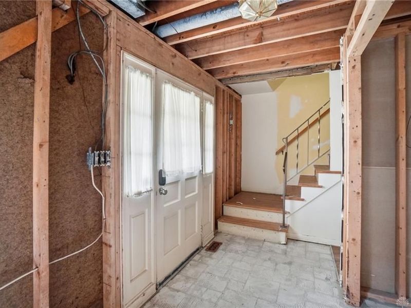 119 W Woodbury Drive, Dayton, OH 45415 Photo 4