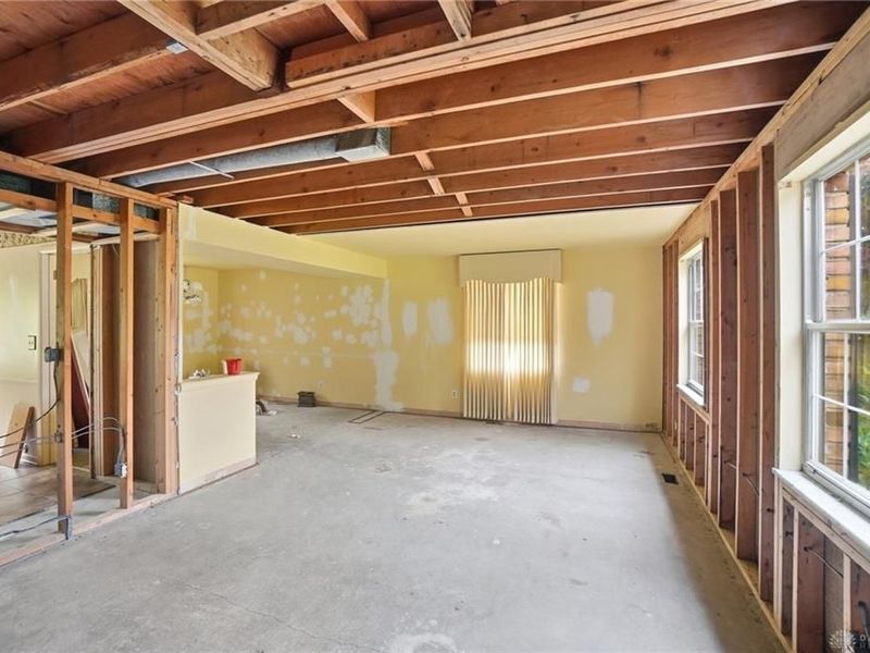 119 W Woodbury Drive, Dayton, OH 45415 Photo 6