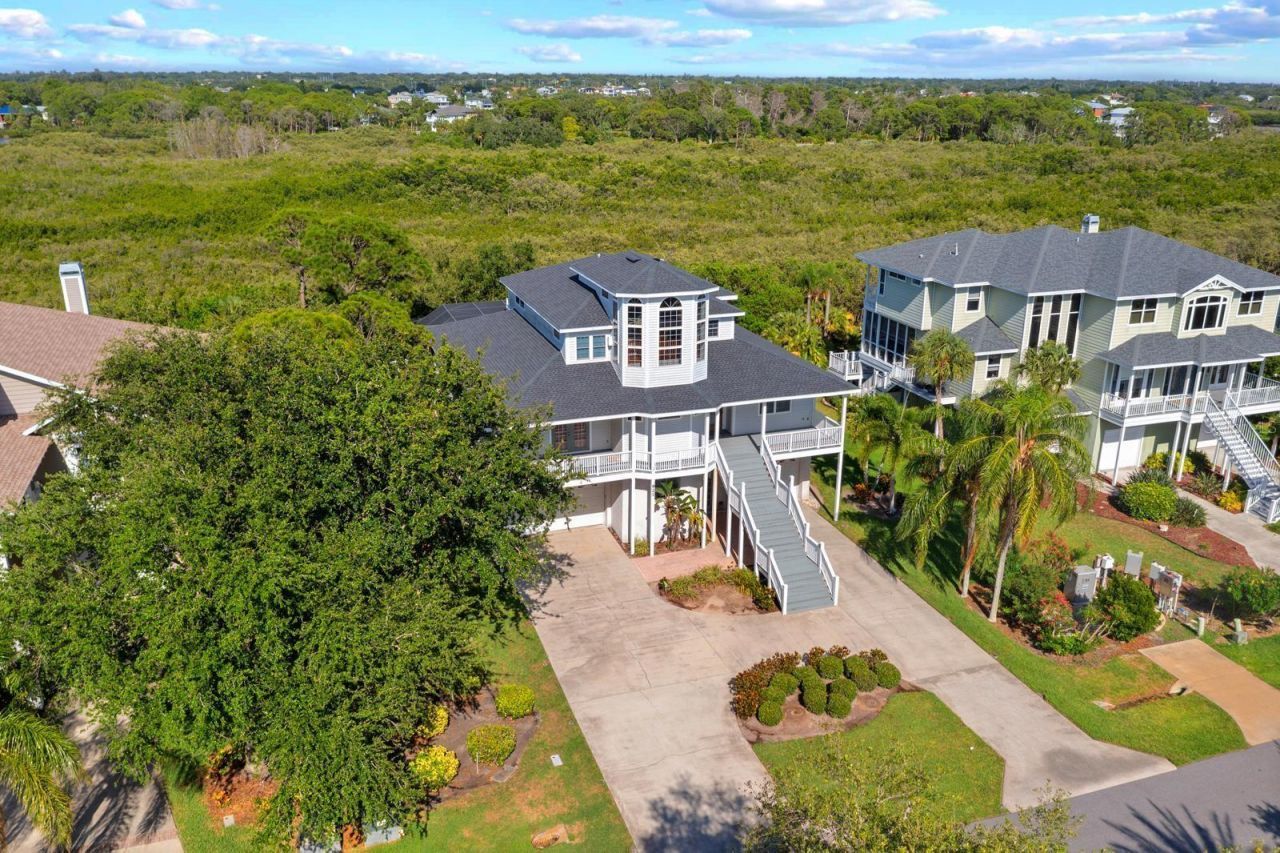 921 Point Seaside Drive, Crystal Beach, FL 34681 Photo