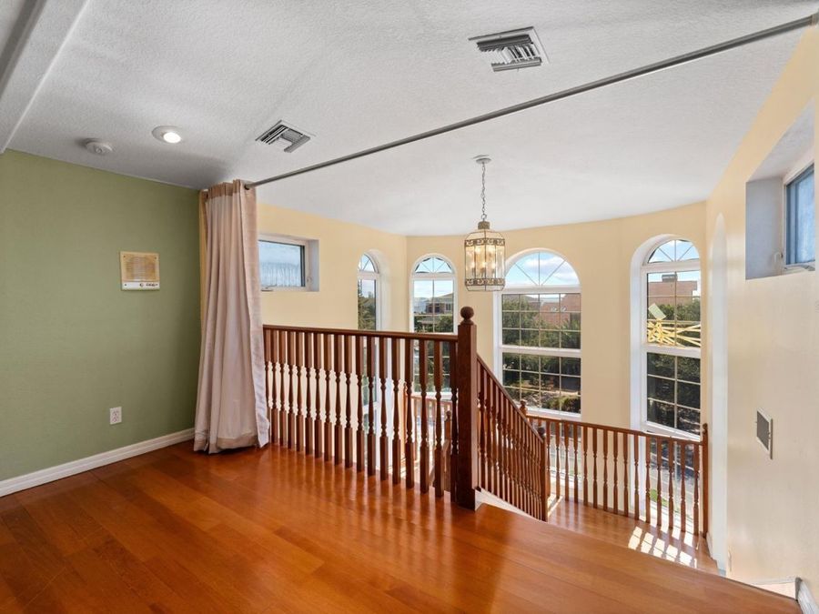 Property Image 57