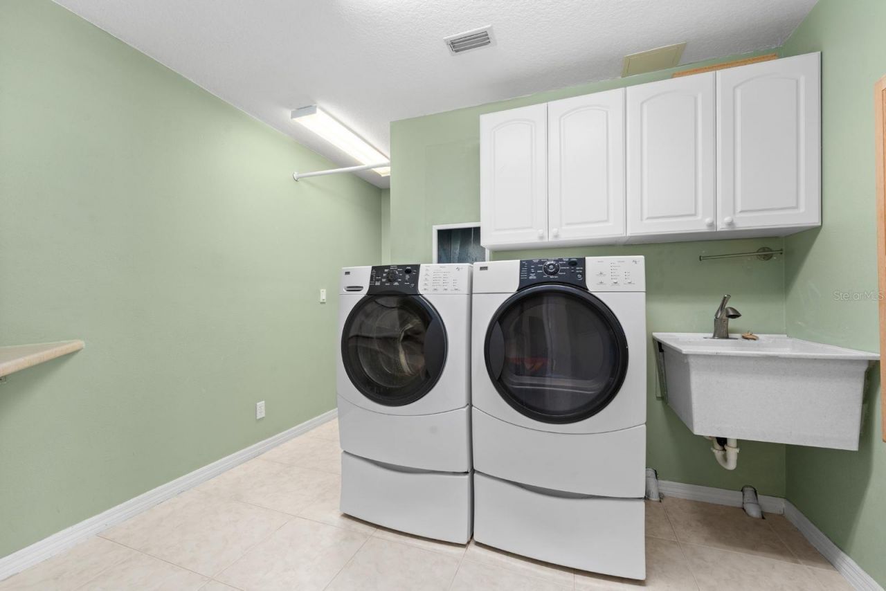 921 Point Seaside Drive, Crystal Beach, FL 34681 Photo