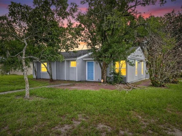 5001 WHITEWAY DRIVE , TAMPA, FL 33617