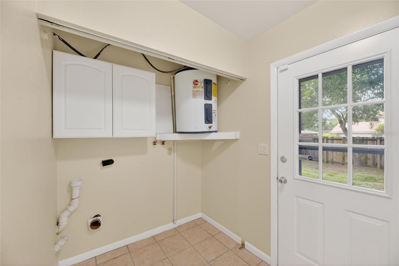 5001 Whiteway Drive , Tampa, FL 33617 Photo