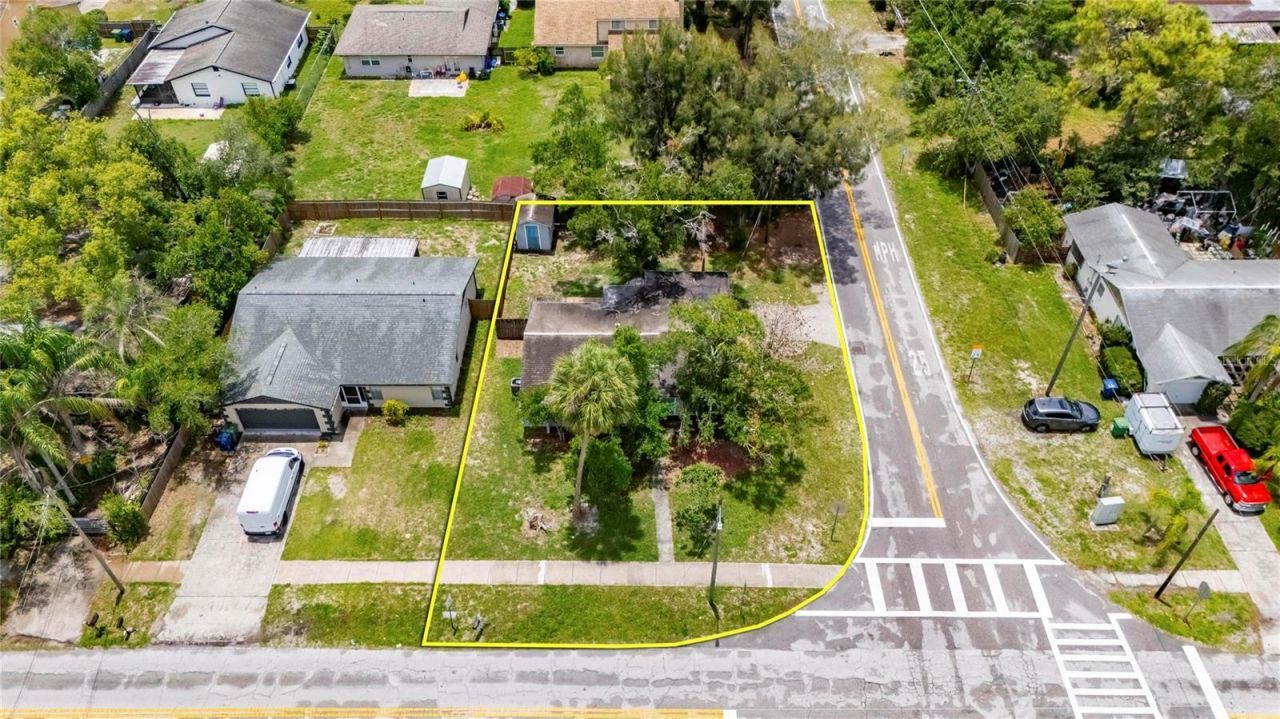 5001 Whiteway Drive , Tampa, FL 33617 Photo