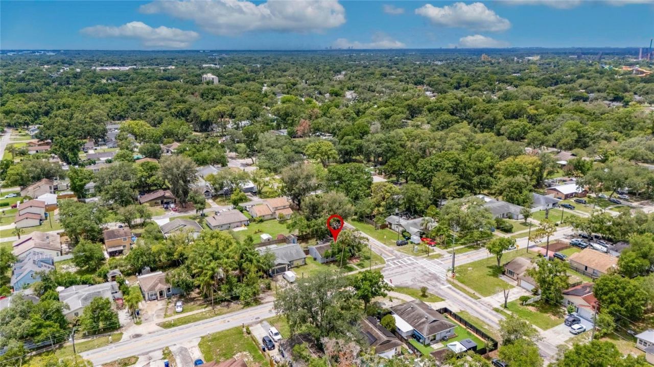 5001 Whiteway Drive , Tampa, FL 33617 Photo
