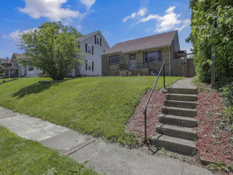 532 S Diamond Street , Mansfield, OH 44902 Photo 5