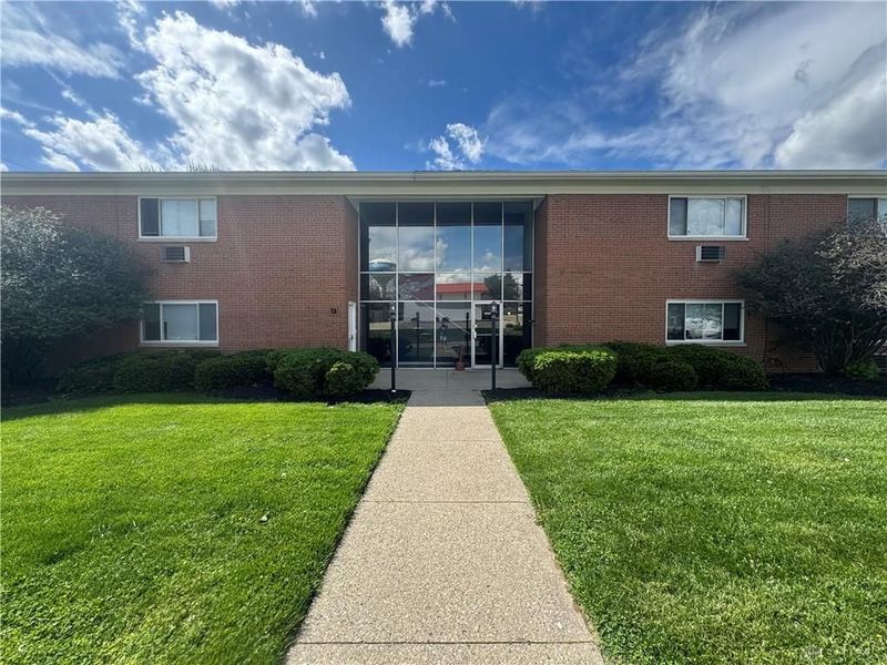 3101 Bromley Place, Unit 23, Dayton, OH 45420 Photo 1