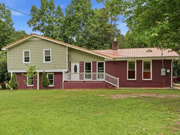 295 Henson Circle , Carrollton, GA 30117