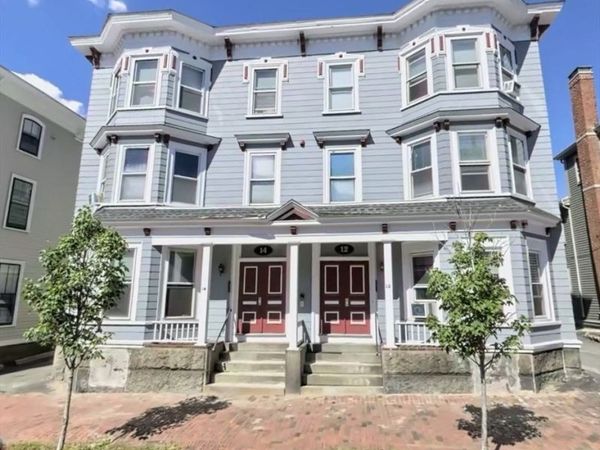 14 Summer St, Unit 3, Salem, MA 01970