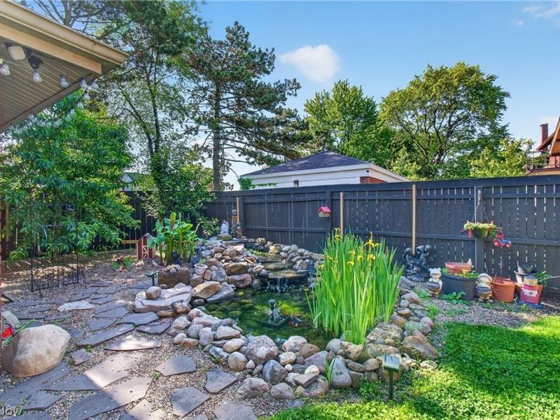 140 Smith Avenue NW, Canton, OH 44708 Photo 4