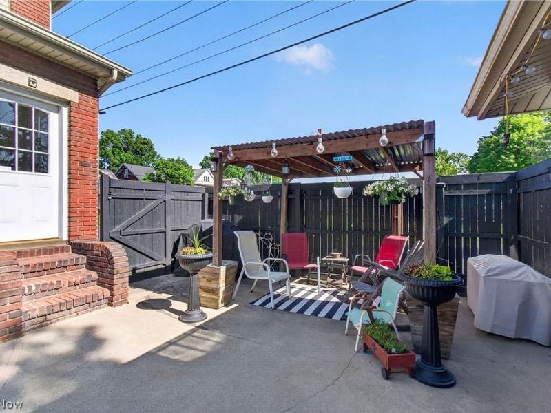 140 Smith Avenue NW, Canton, OH 44708 Photo 5