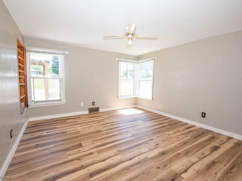 323 Steubenville Road SE, Carrollton, OH 44615 Photo 17